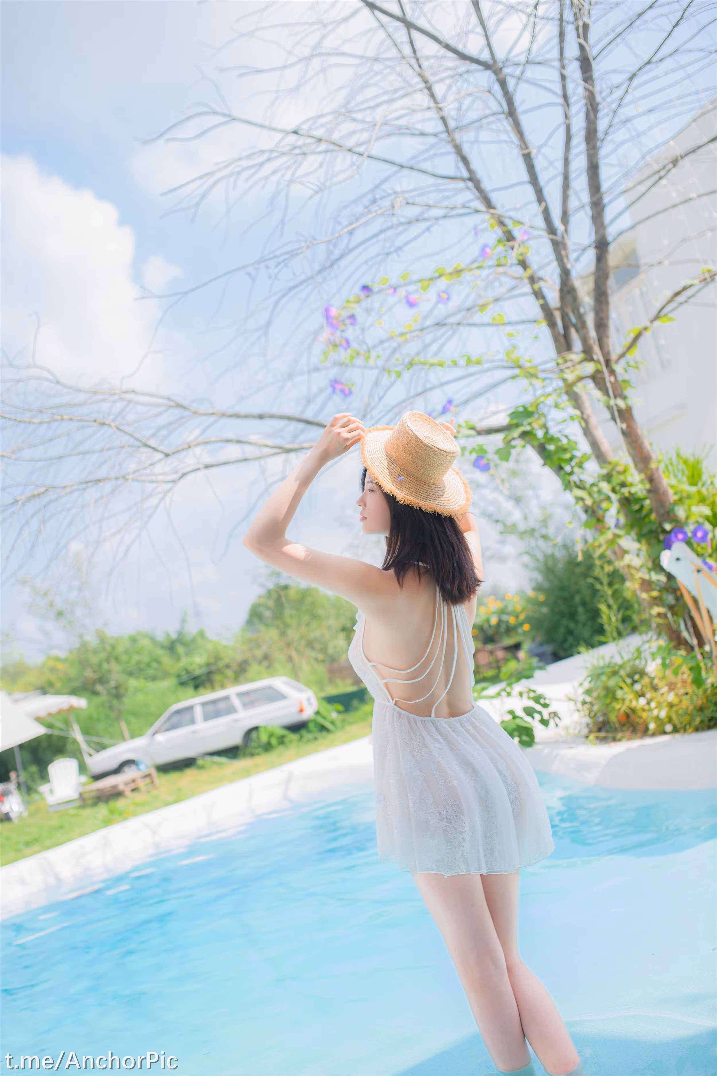[年年] [死库水/泳装] 夏日限定泳池图集 [34P]-软桃社
